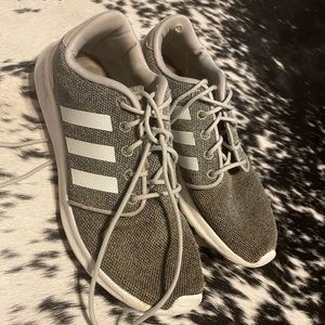 Size 8 gray Adidas tennis shoes